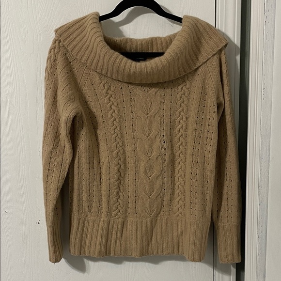Banana Republic Sweaters - Banana Republic Womans Lambs Wool Cowl Neck Cable Knit Caramel Sweater Sz Medium